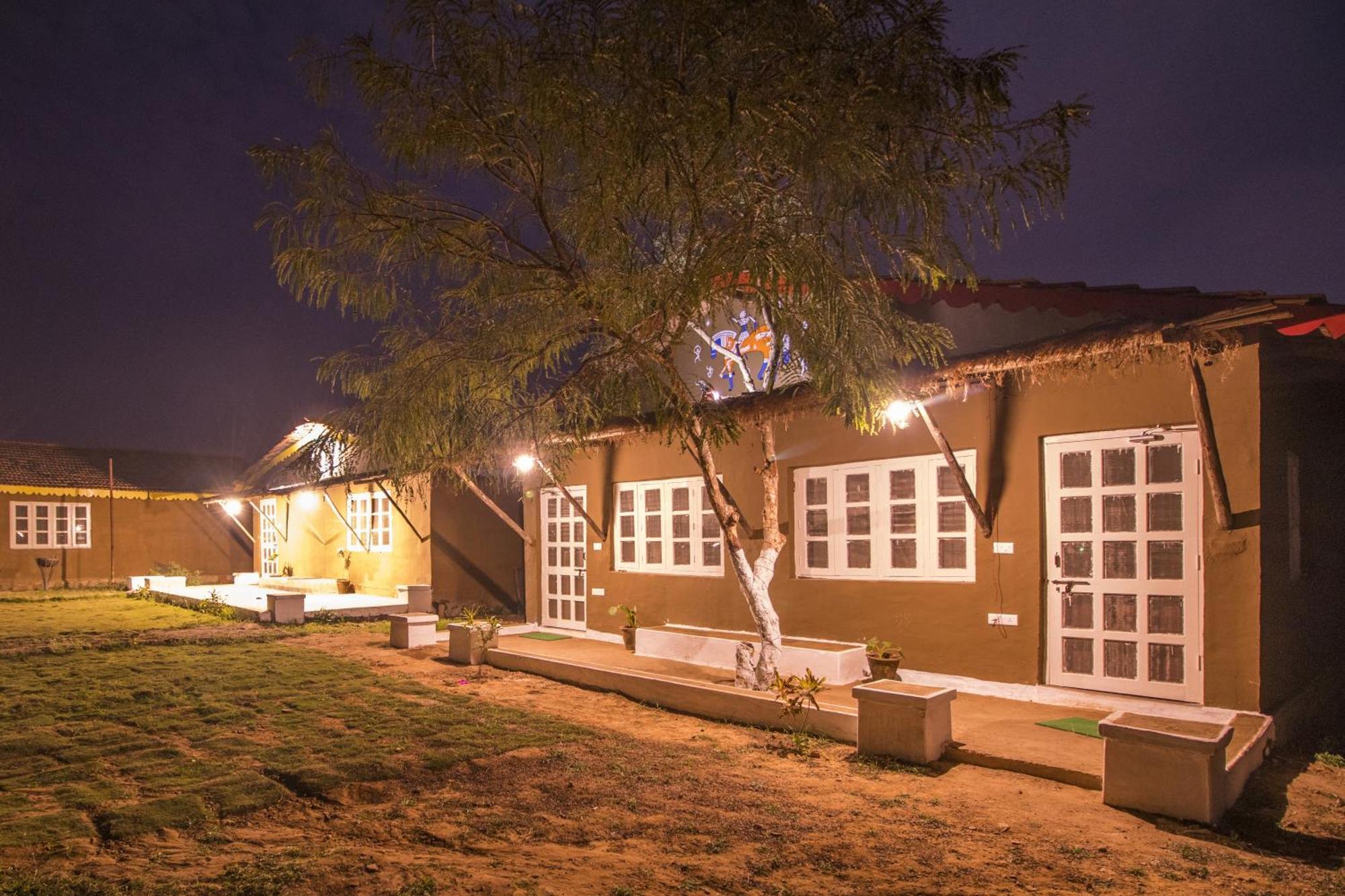 Wow Stayz2 Pachmarhi Foothill Cottages Exterior foto