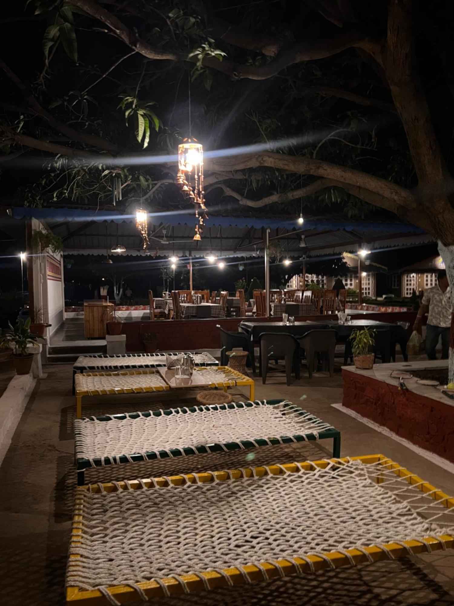 Wow Stayz2 Pachmarhi Foothill Cottages Exterior foto