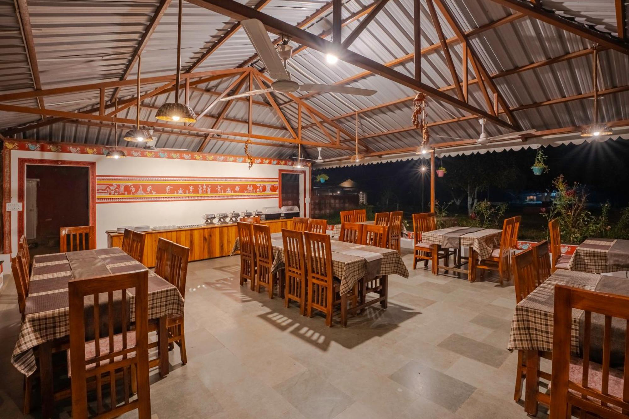 Wow Stayz2 Pachmarhi Foothill Cottages Exterior foto