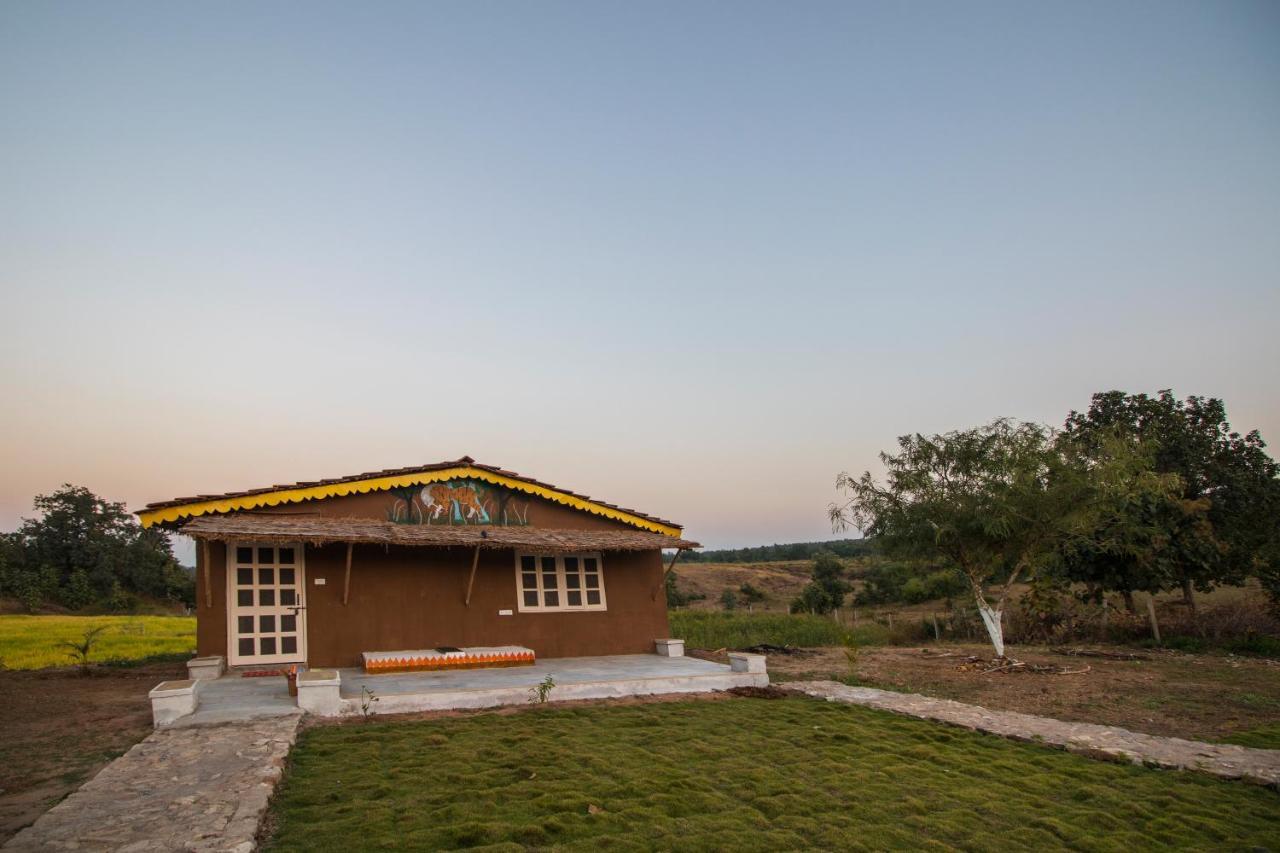 Wow Stayz2 Pachmarhi Foothill Cottages Exterior foto