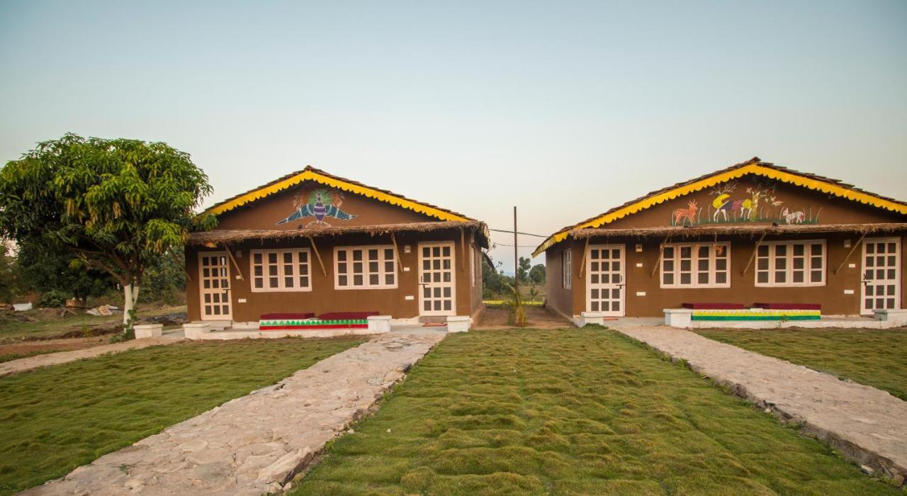 Wow Stayz2 Pachmarhi Foothill Cottages Exterior foto