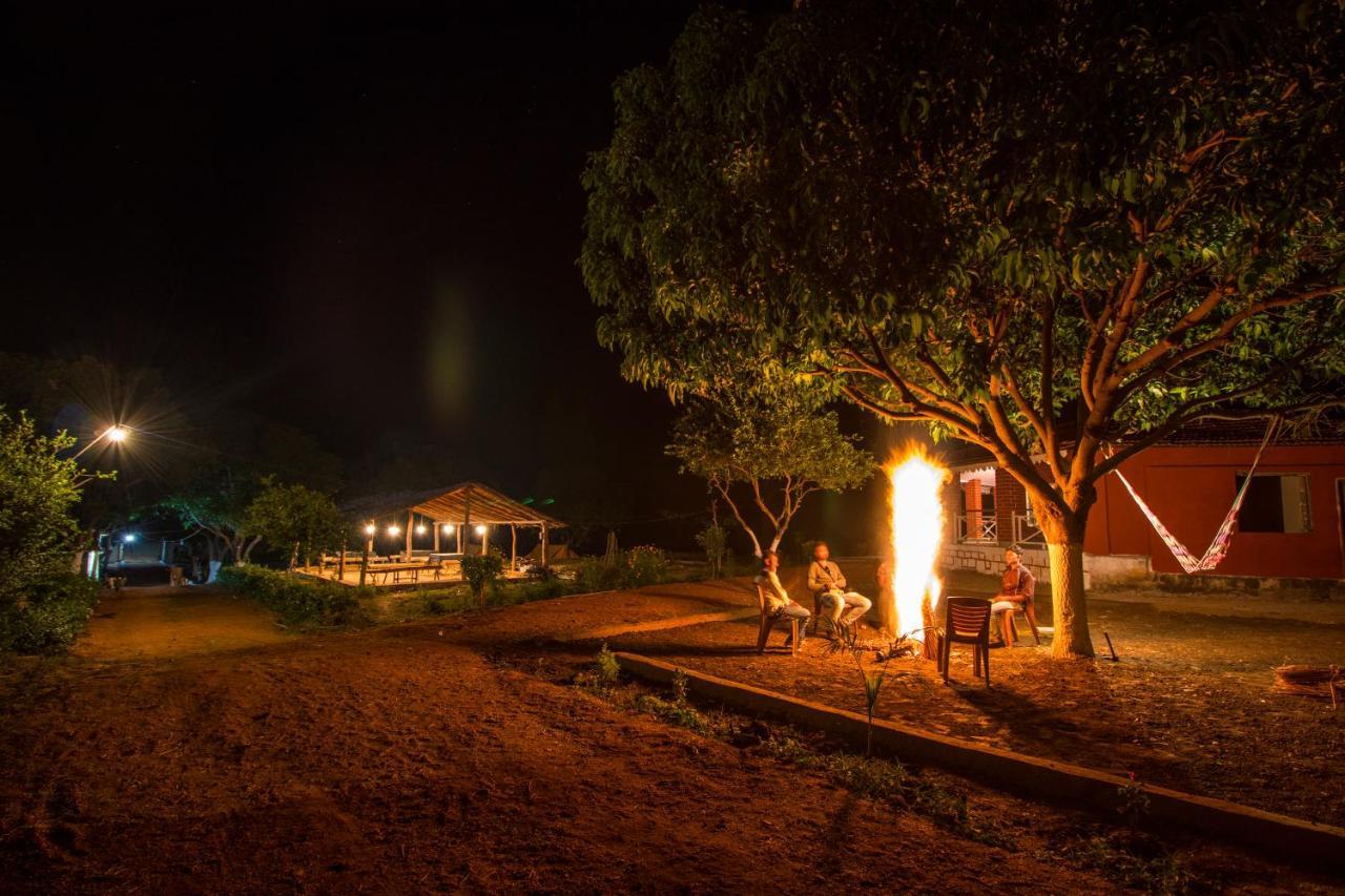Wow Stayz2 Pachmarhi Foothill Cottages Exterior foto